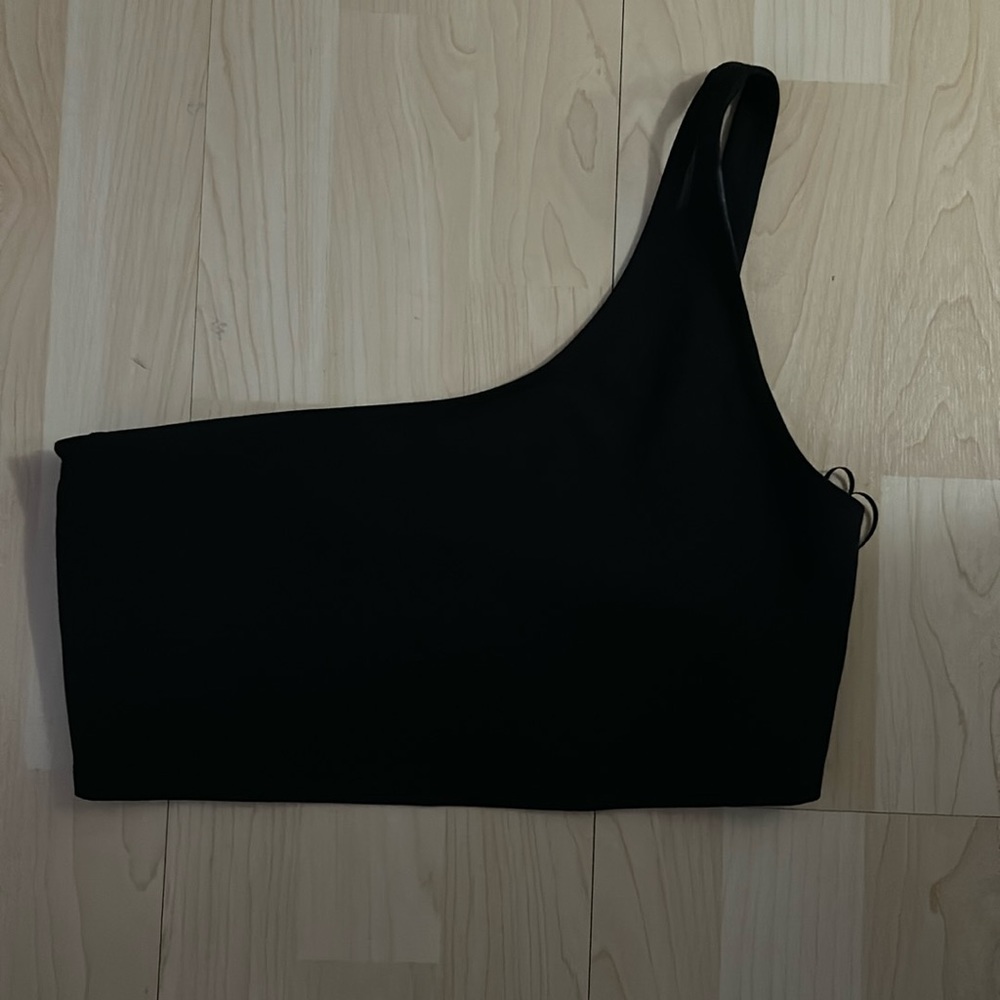 Black crop top